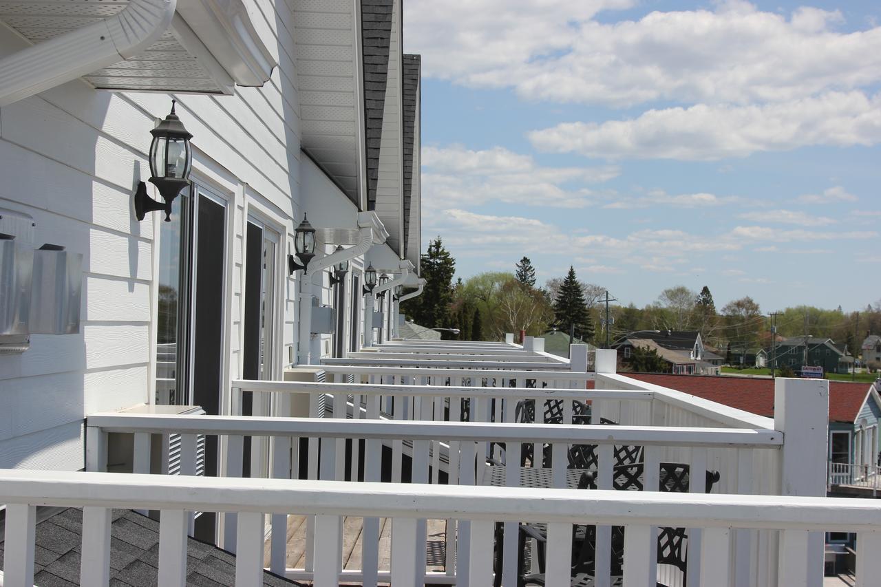 Sportsman'S Inn Resort & Marina Killarney Extérieur photo